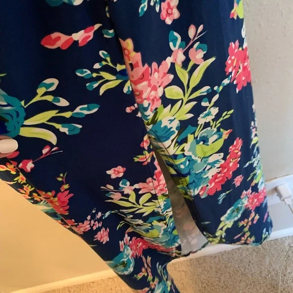 Dress - Picture 3 of 6